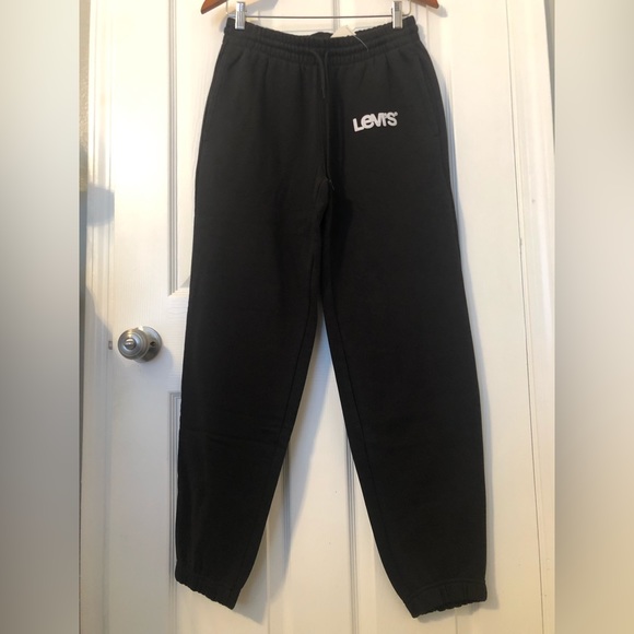 Levi’s sweatsuit (S) - Picture 3 of 9